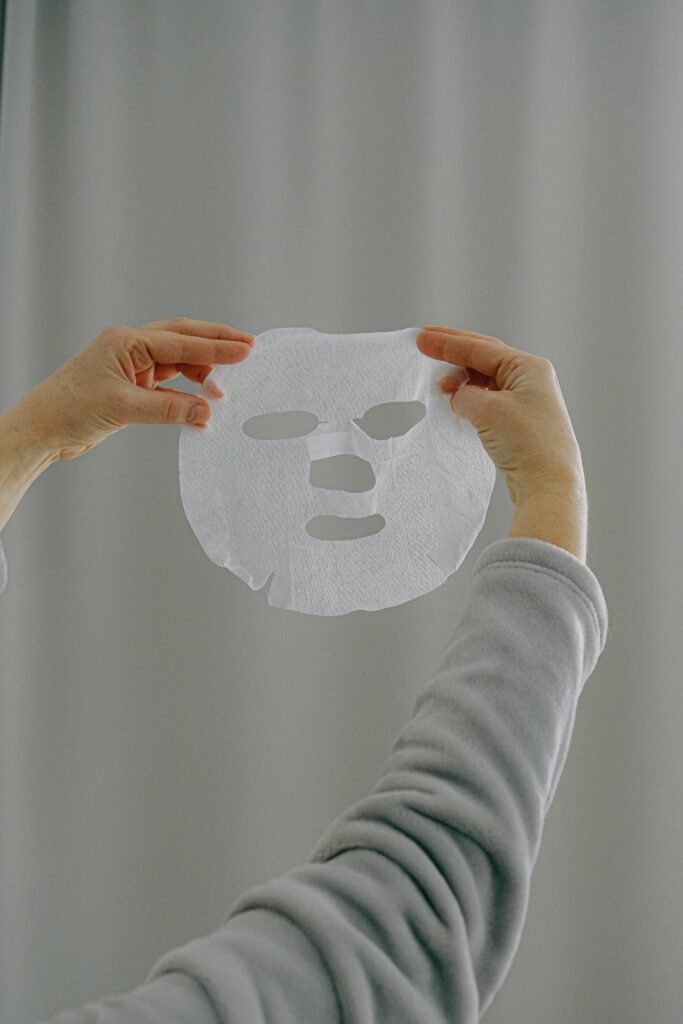 harms of using chemical sheet masks for skincare in pakistan